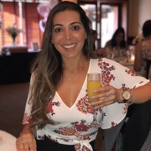 Meet your Posher, Adriana